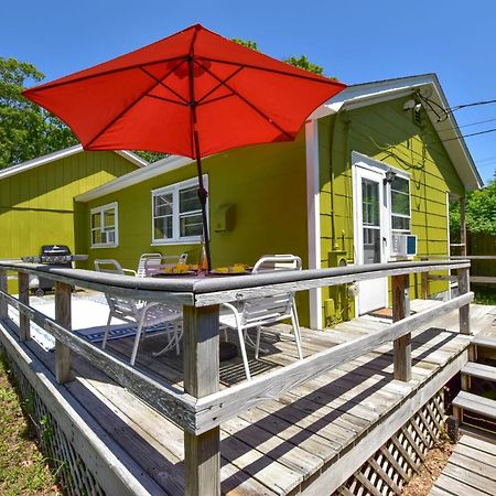 Fully Fenced Yard And Minutes To Bayside Beaches Eastham Eksteriør billede