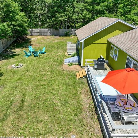 Fully Fenced Yard And Minutes To Bayside Beaches Eastham Eksteriør billede